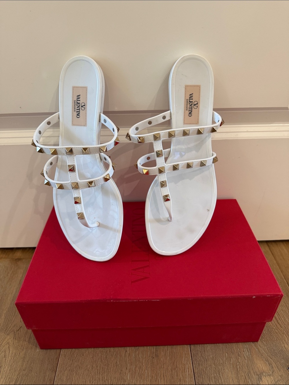Valentino Garavani White Pyramid-Stud Slide Sandals